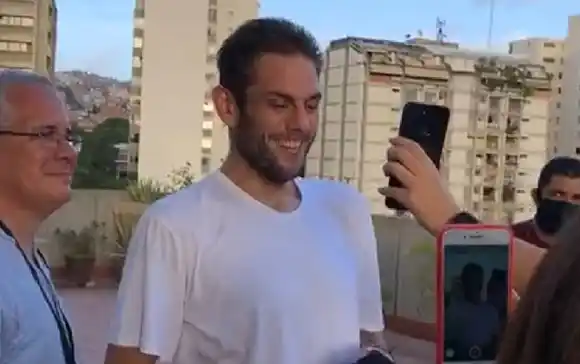 Defensa de Requesens conocerá alcance de medida y solicitarán traslado para evaluación médica