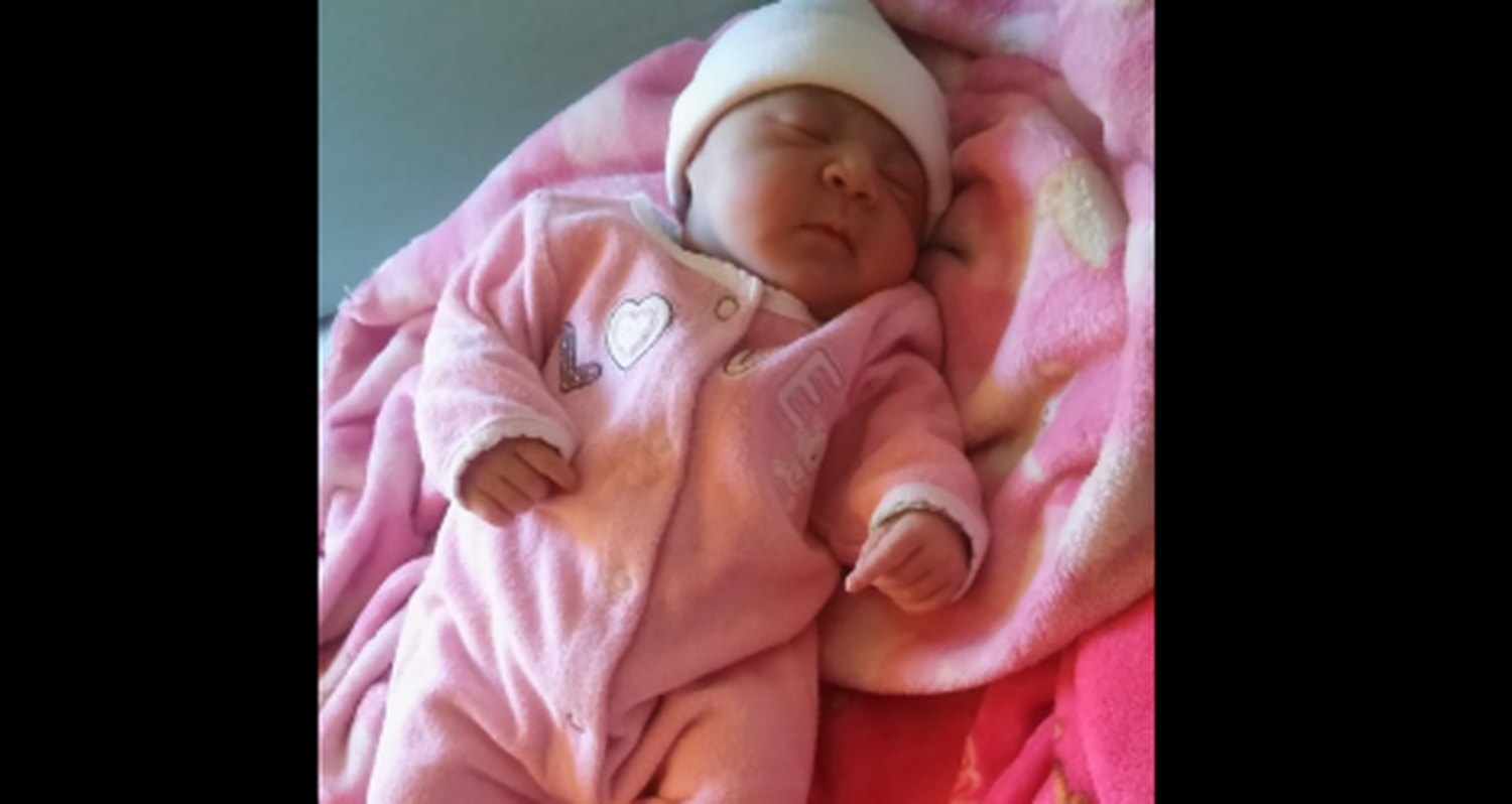 Nacidos en cuarentena: bienvenida, Selena