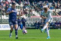 Gimnasia resignó terreno con su empate en Junín
