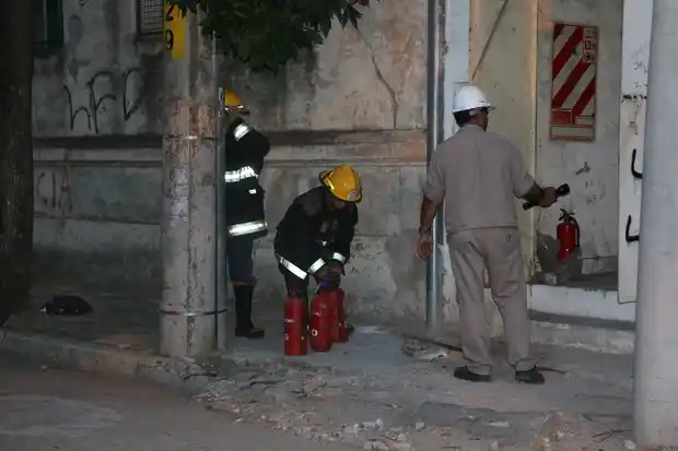 Principio de incendio en la subestación eléctrica de calle 9 de Julio