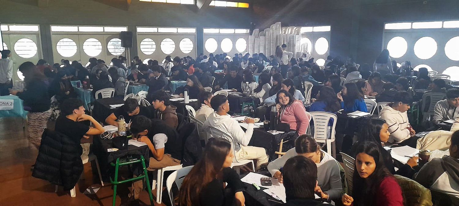 En agosto pasado se realizó la instancia regional en la "Escuela de Comercio".