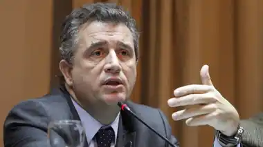 Etchevehere le ganó a Dujovne: confirmó que no subirán retenciones
