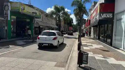 El consumo sigue en caída libre: La indumentaria y la gastronomía son los rubros más afectados