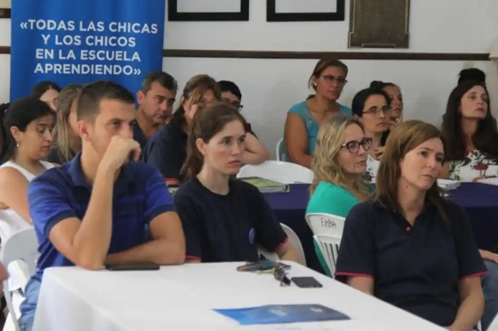 Acción estratégica: “Todos los chicos y las chicas en la escuela”