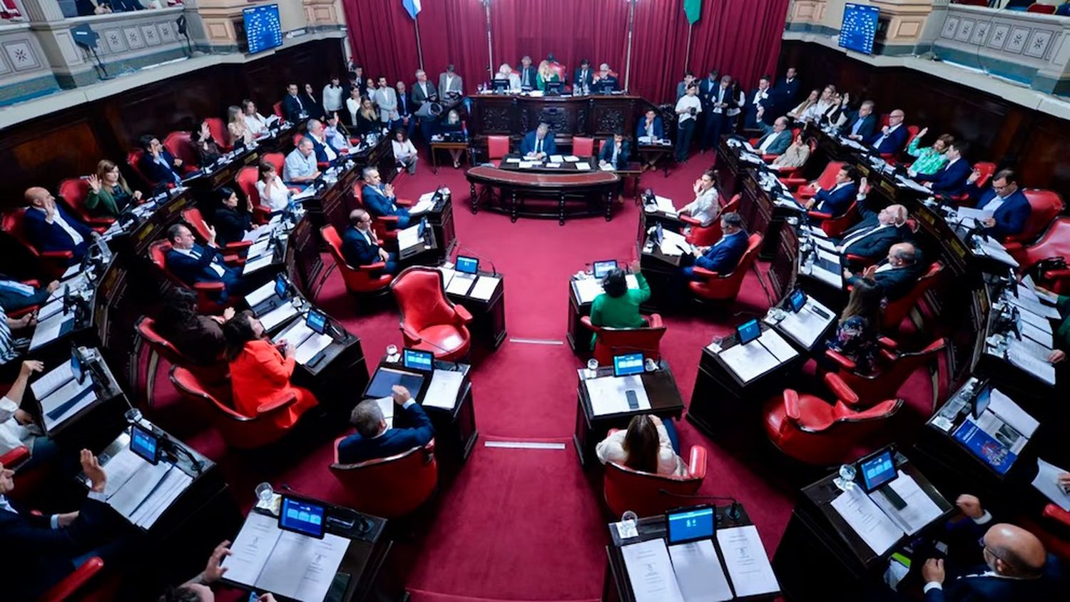 Verónica Magario en el Senado bonaerense