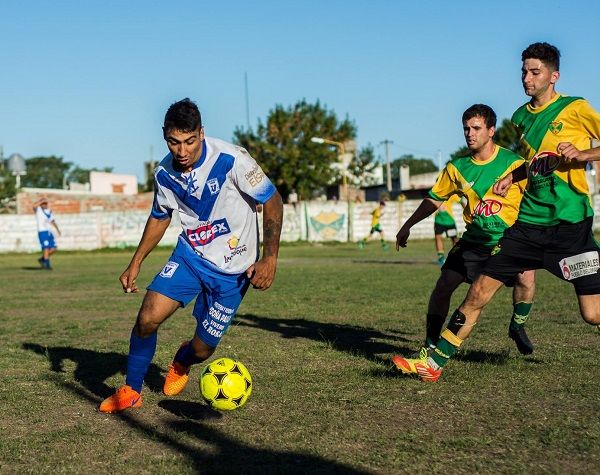 División B: Unión empató en Larroque y Juvenil lo alcanzó arriba