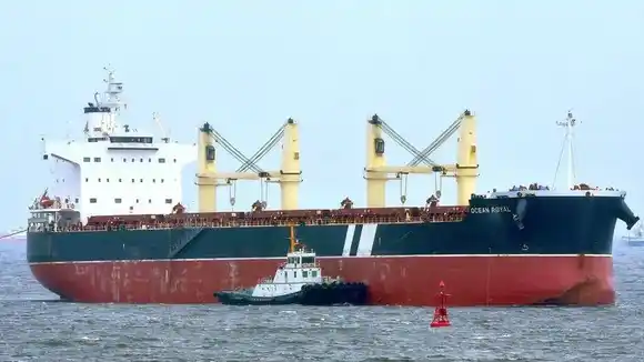 Buque quedó interdicto en Puerto Quequén por orden del Juzgado Federal