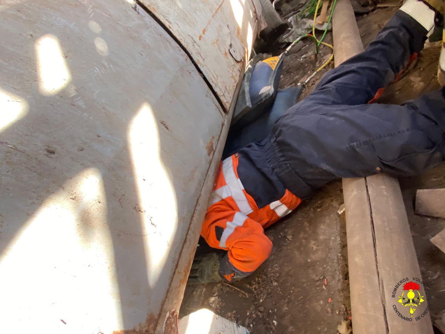 Rescate de un perro atrapado en un pozo moviliza a Bomberos Voluntarios