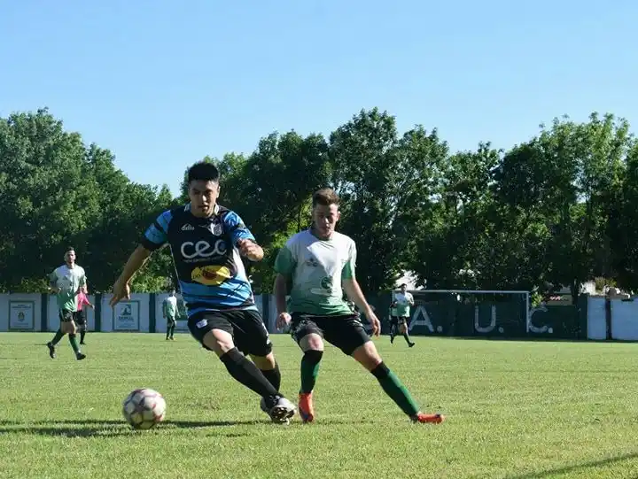 Club Atlético Unión de Crespo igualó en 1 frente a Viale F.B.C.