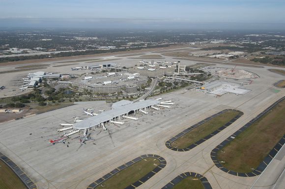 [Estados Unidos] Demoras en vuelos por falla de radar en Florida: Esto sabemos