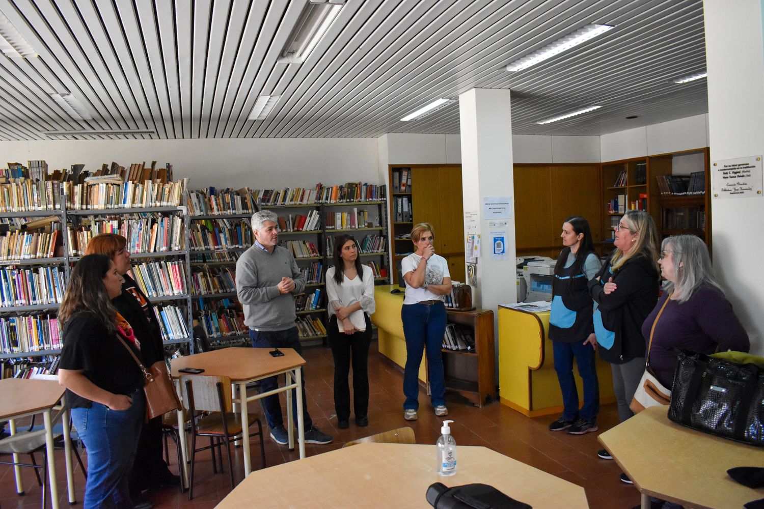 Concejales estuvieron en la biblioteca popular de Juan N. Fernández