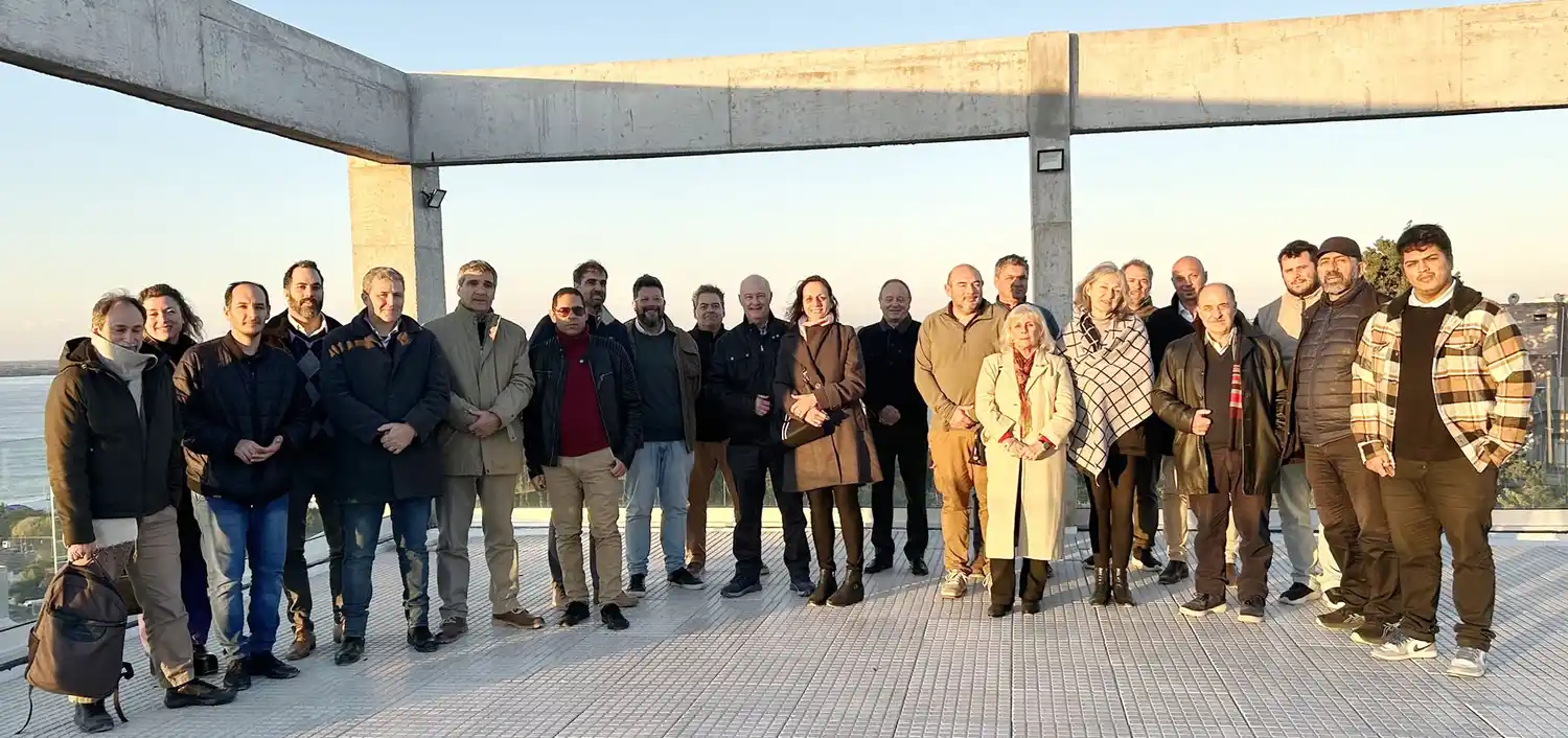 Científicos y representantes de cámaras empresariales visitaron el MiradorTec