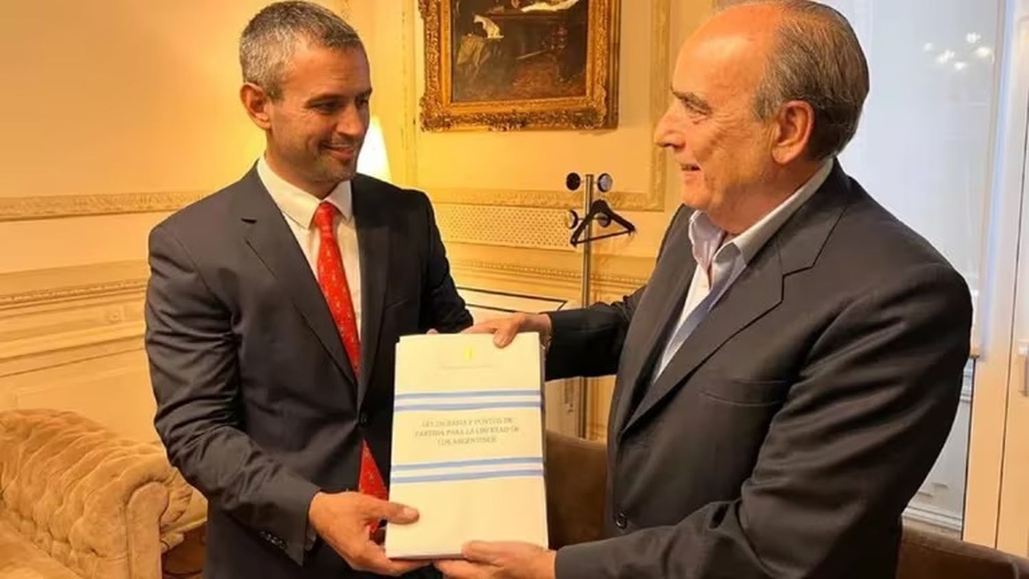 Martín Menem y Guillermo Francos, presidente de la Cámara de Diputados y ministro del Interior de la Nación, respectivamente.