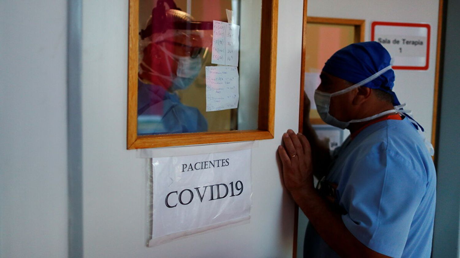 Confirmaron 382 muertes y 15.718 nuevos contagios