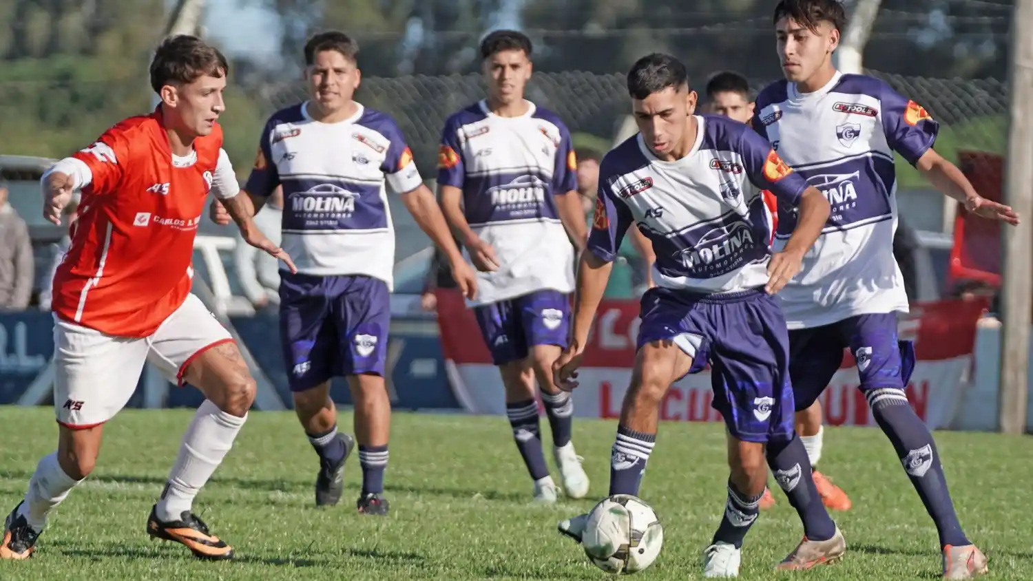 La Liga Necochea de Fútbol suspendió la programación del día domingo