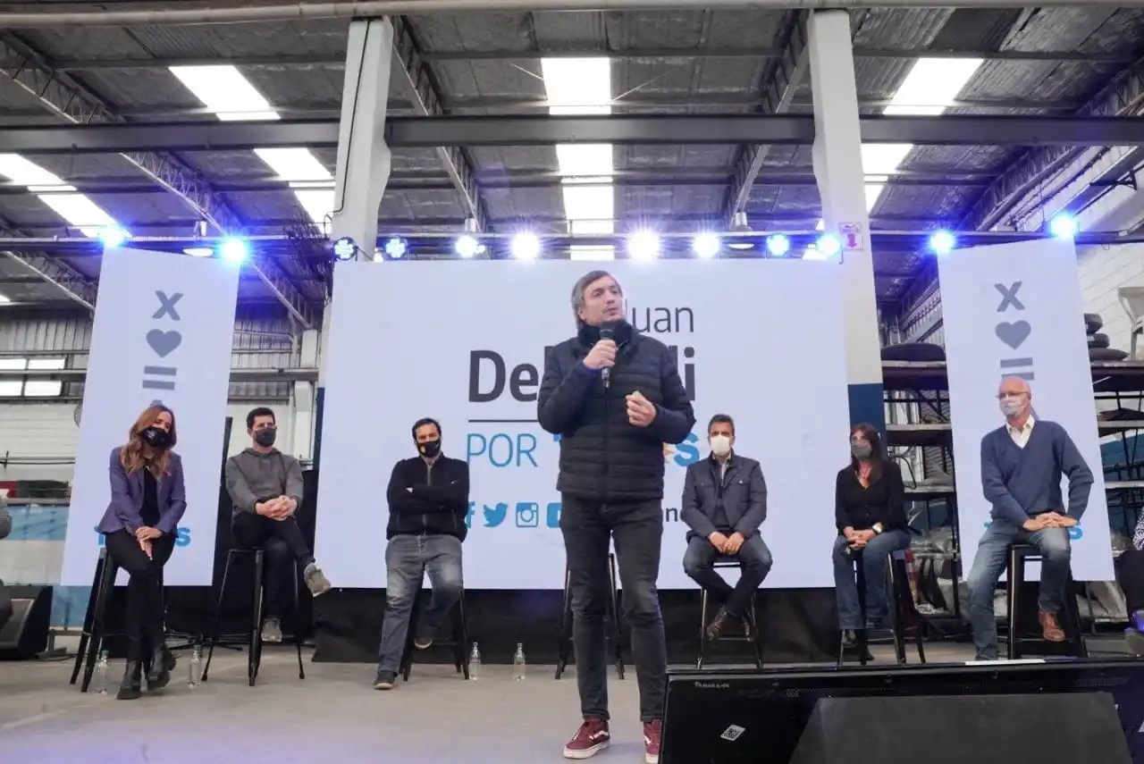 Máximo Kirchner en Tres de Febrero: "Todo parece insuficiente ante tanto dolor pero la Argentina va a salir adelante"