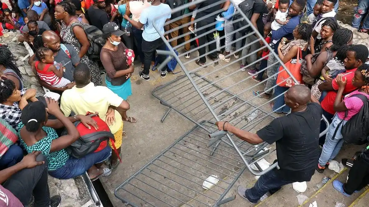 Venezolanos en la frontera sur de México no la tienen fácil: futuro incierto hasta que se dé la cumbre