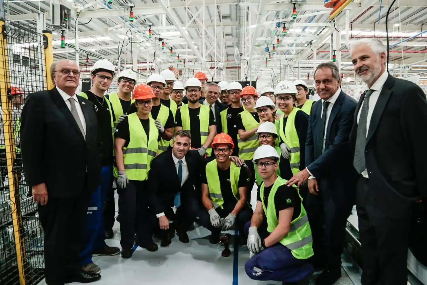 Achával destacó "importancia estratégica" de Pilar durante la inauguración de planta de Whirlpool