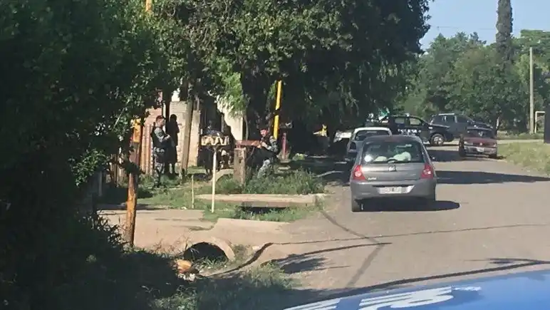 Entró a robar y le dispararon con una escopeta en el pecho
