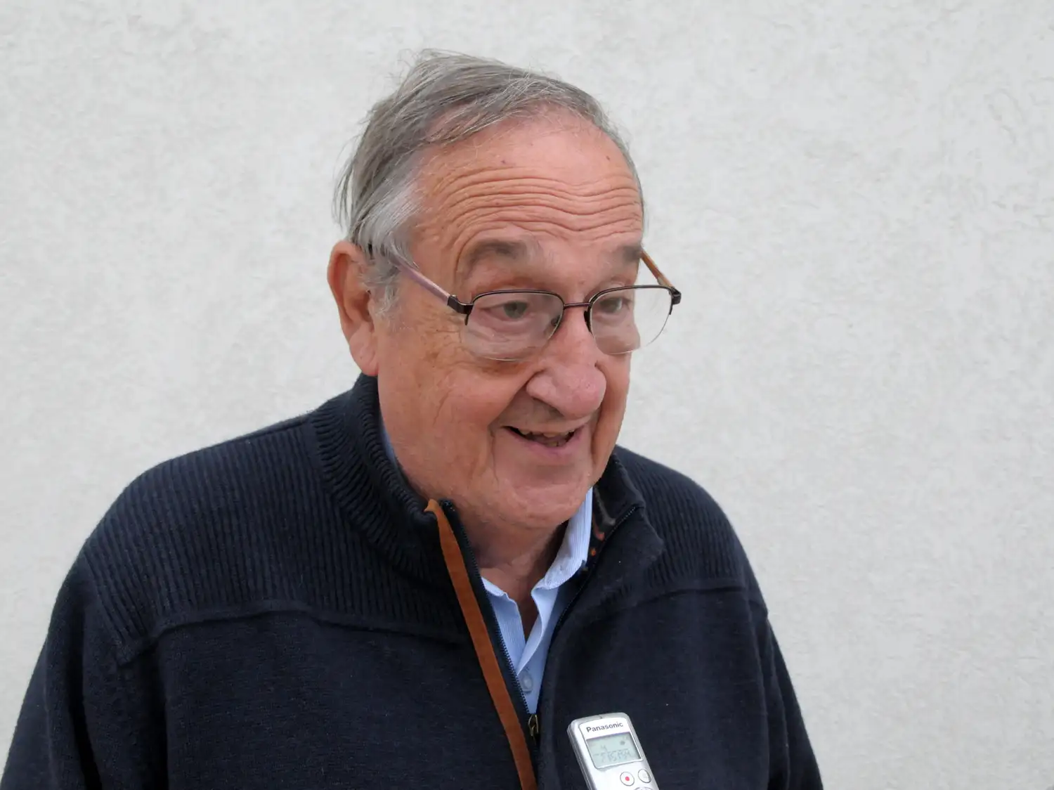 "¿Quieren pensar lo que le sale cada médico al Municipio? Un número que empieza arriba de 6", dijo Lunghi