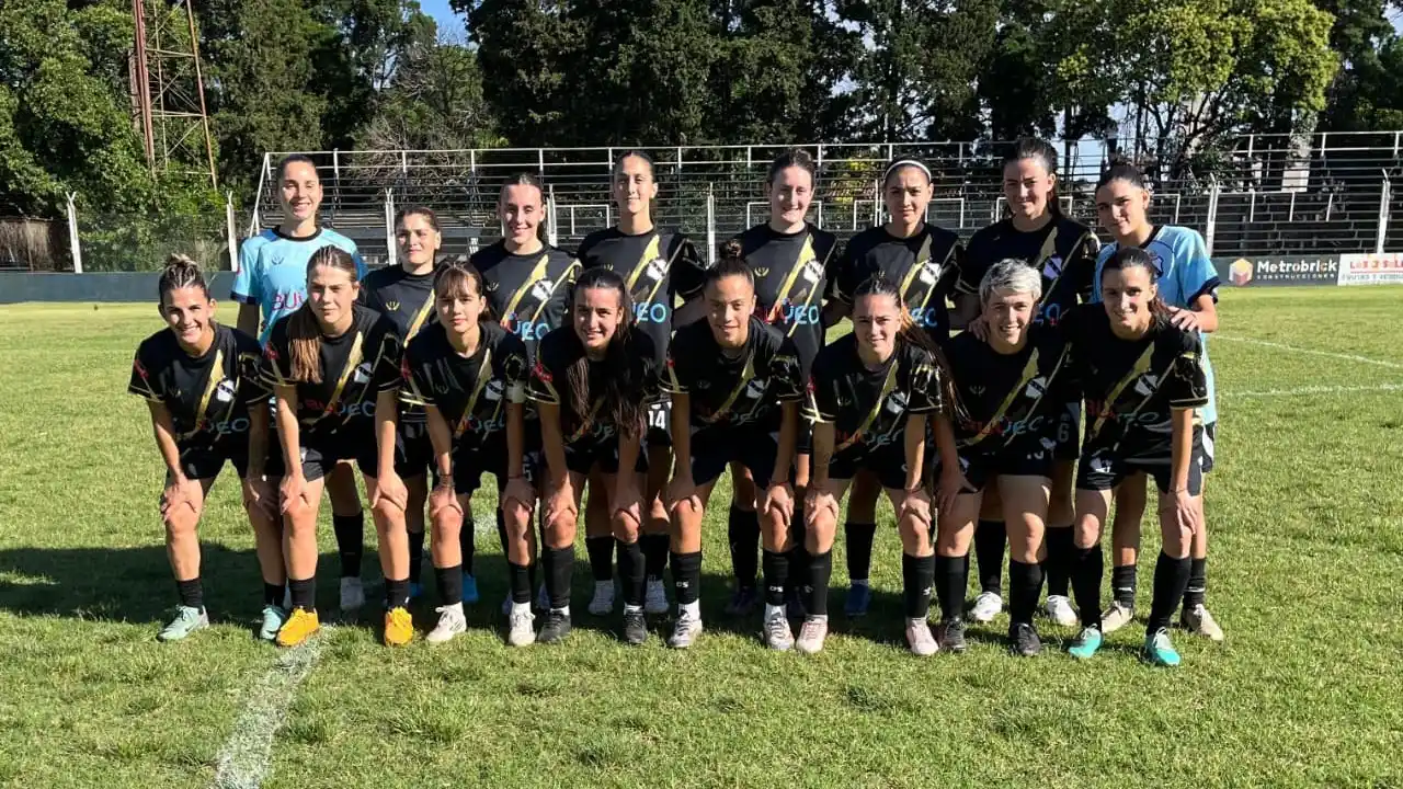 FOTO @DEPORTADOS_SN El plantel de Juventud, en San Nicolás.