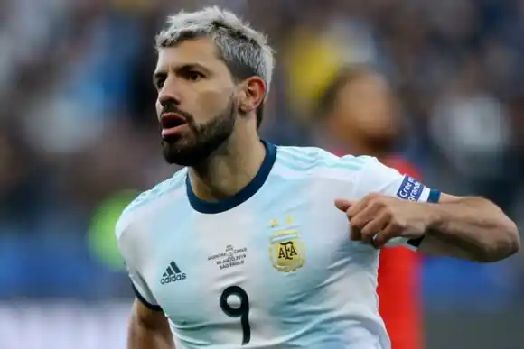 El Kun Agüero volverá a jugar al fútbol: ¿cuándo, dónde y con qué camiseta?