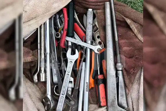 Atraparon a dos pibes con herramientas robadas: tienen 16 y 17 años 