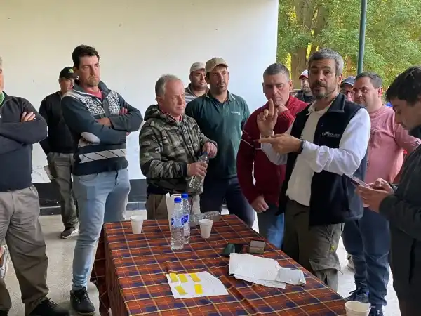 Se realizó en Manantiales la capacitación para aplicadores terrestres de fitosanitarios