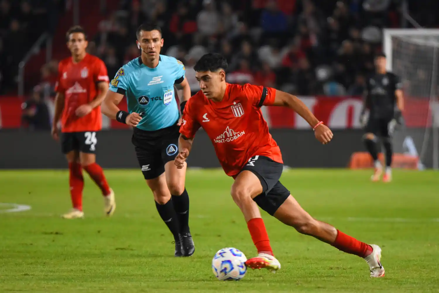 Tobio Burgos, top 3 de la fecha: su golazo lo impulsa en la pelea por la titularidad en Rosario
