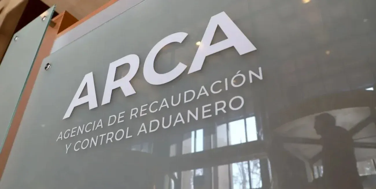Datos económicos: la recaudación nacional de agosto creció por debajo de la inflación