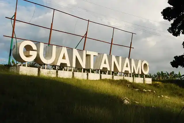 EE.UU. moviliza tropas a GUANTÁNAMO PARA ALISTAR CENTRO DE MIGRANTES