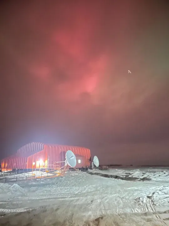 Se generaron auroras boreales en Ushuaia producto de la intensa tormenta solar