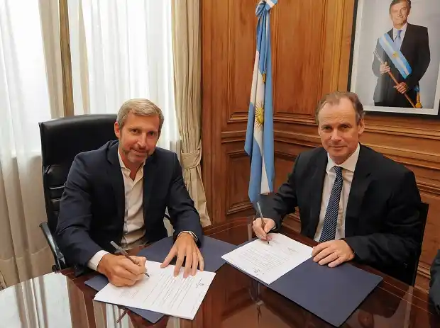 Llegan a la ciudad Bordet y Frigerio para la inauguración de 131 viviendas del IAPV