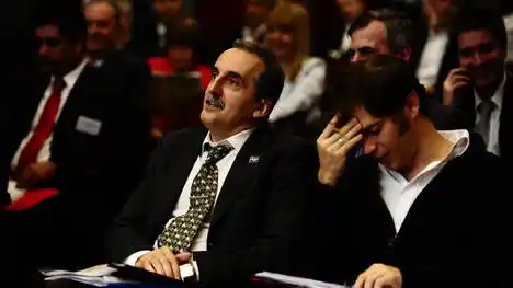 Moreno y Kicillof en Clarín: La empresa emitió un comunicado denunciando amenazas