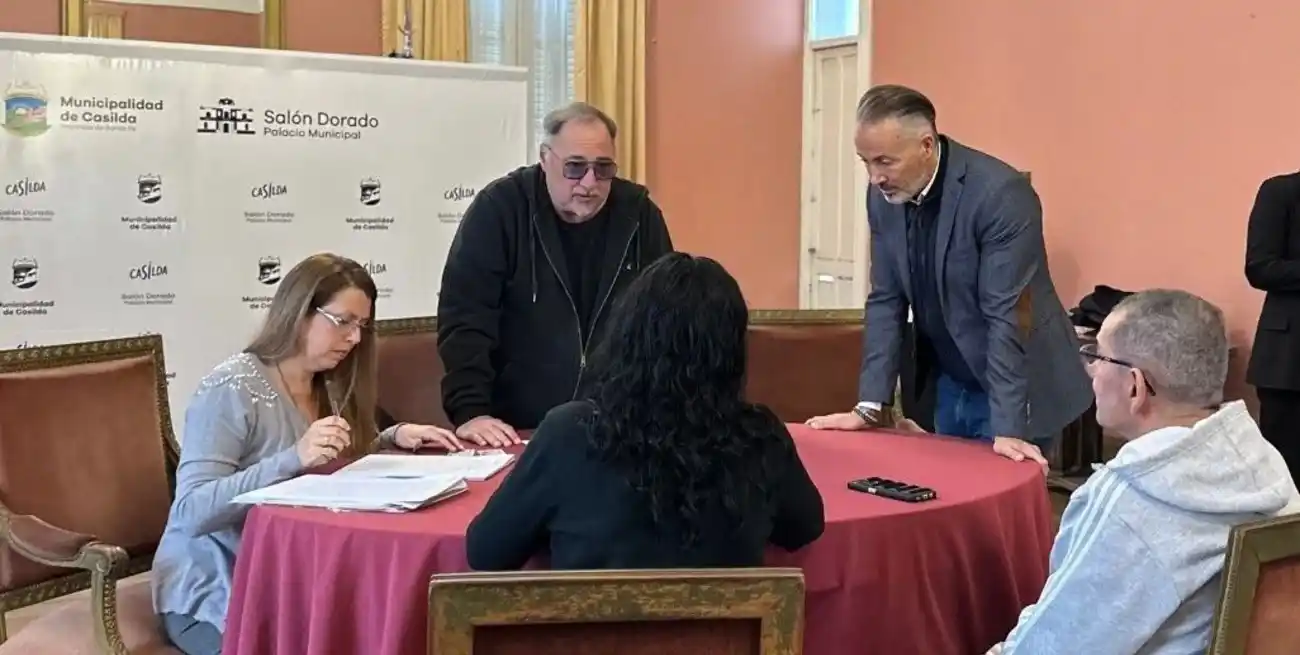 Son vecinos que habían adquirido sus hogares, pero no contaban con una escritura.