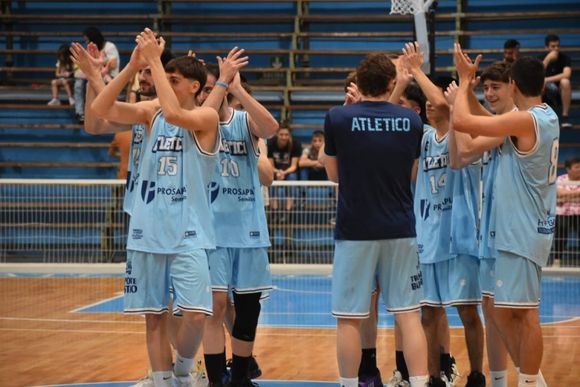 Atlético y Libertad arrancan las series por semifinales del PreFederal