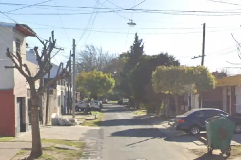 Entradera en zona sur: delincuentes golpearon a un jubilado en su casa para robarle