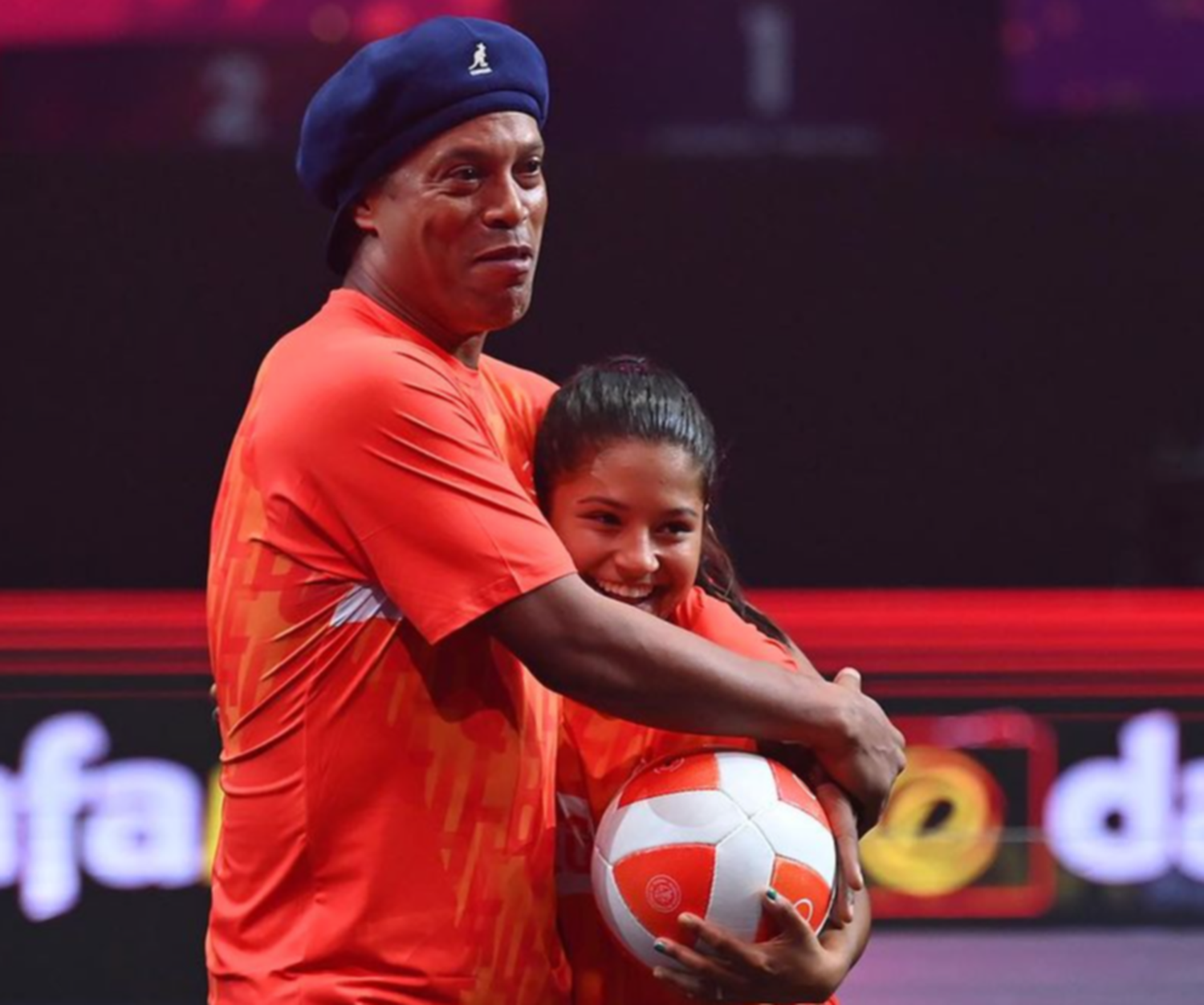 La reacción de Ronaldinho en el mundial de teqball