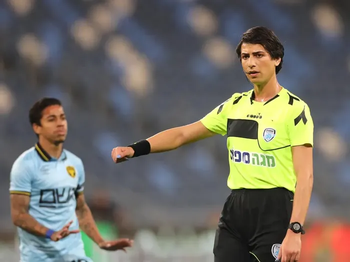 deporte y género  arbitra transexual Sapir Berman