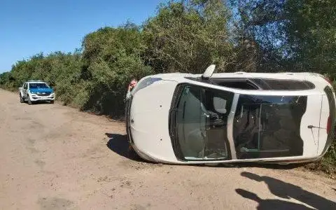 Gualeguaychú: Volcó un vehículo que viajaba hacia Ñandubaysal