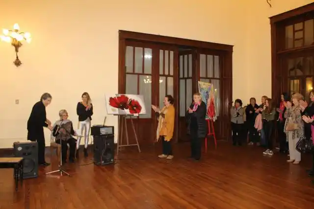 Se inauguró la muestra plástica "Intensamente"