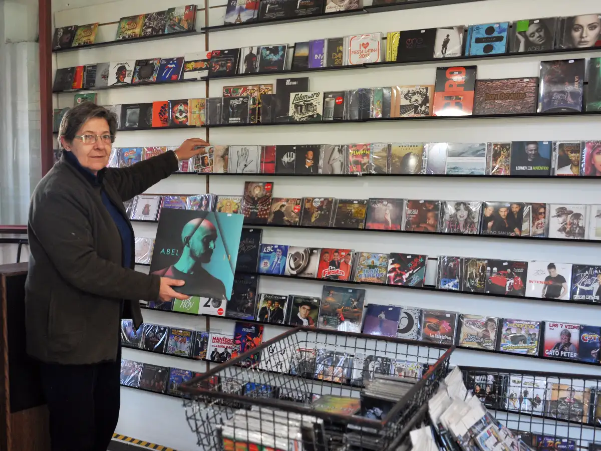 Disquerías, esos refugios de la música que persisten con el paso de los años 