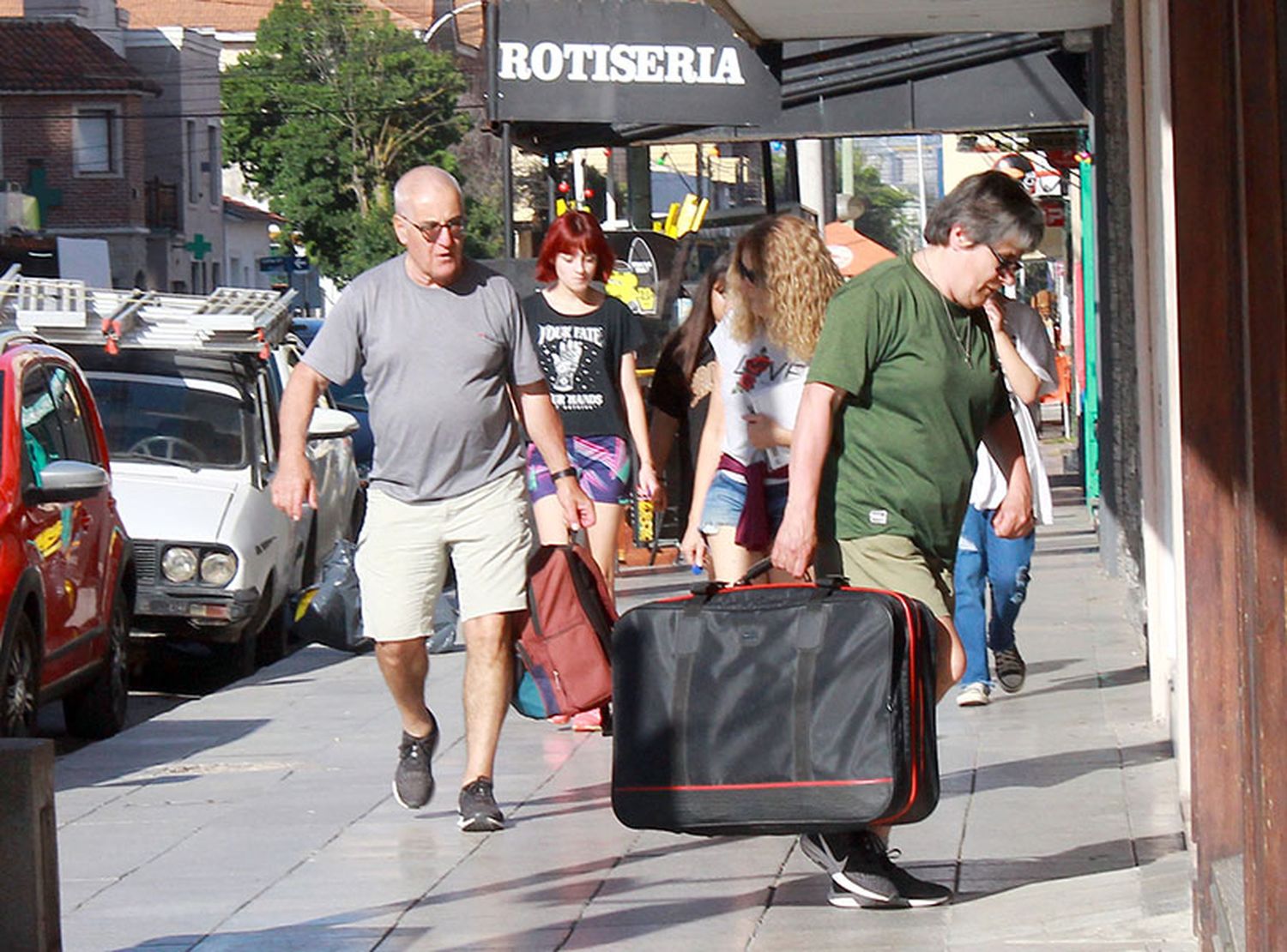 El fin de semana largo no llegó, otra vez, a cubrir las expectativas