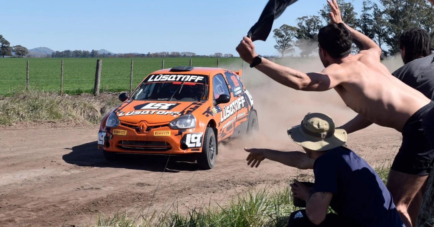 Clio eficaz. Martinoglio/Muciachio al frente en el Rally de Balcarce
