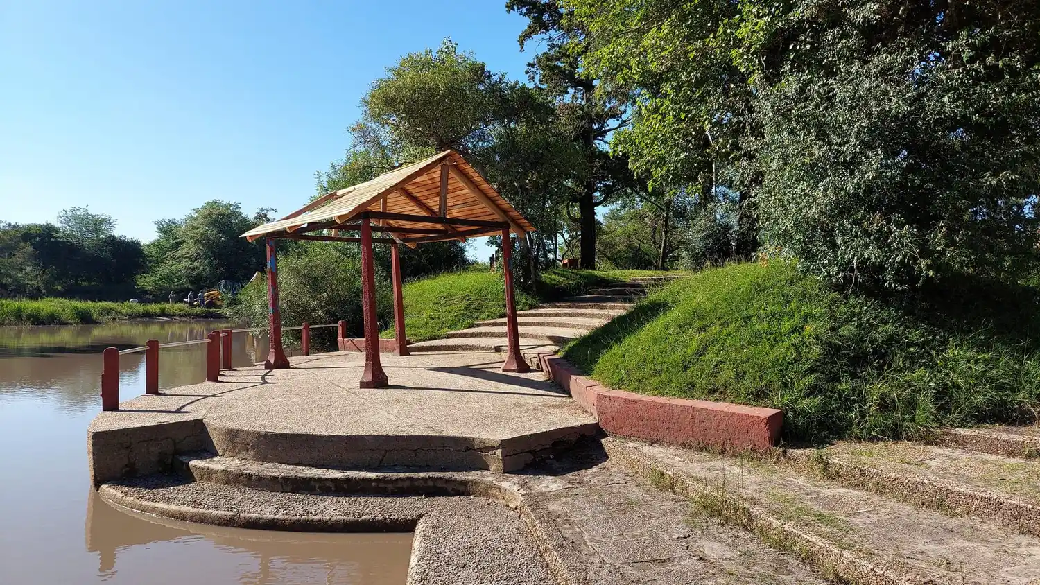 Cierre temporal de accesos al Balneario Municipal y “La Zoila” por lluvias