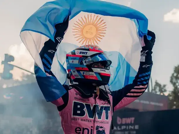 Franco, felíz y emocionado tras su presentación en Buenos Aires ante una multitud. Foto: IG