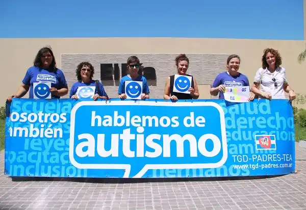 ¿Qué es el Asperger? El relato de dos madres que conviven con el síndrome 