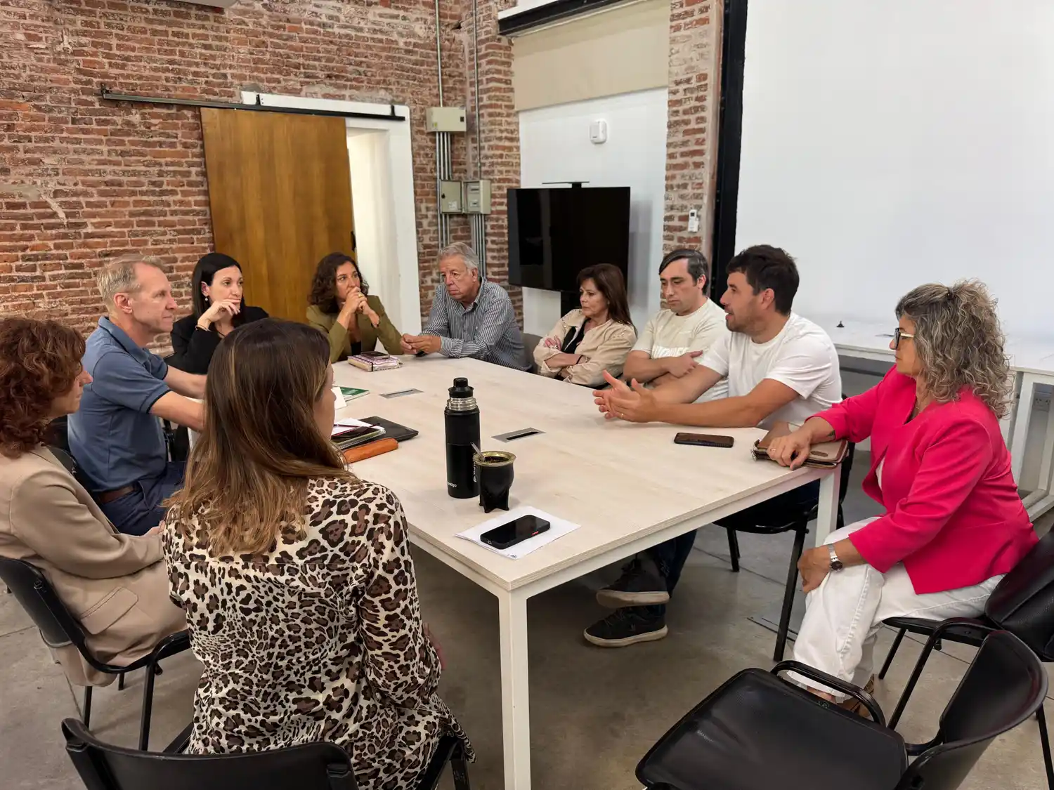 Productiva reunión de trabajo.