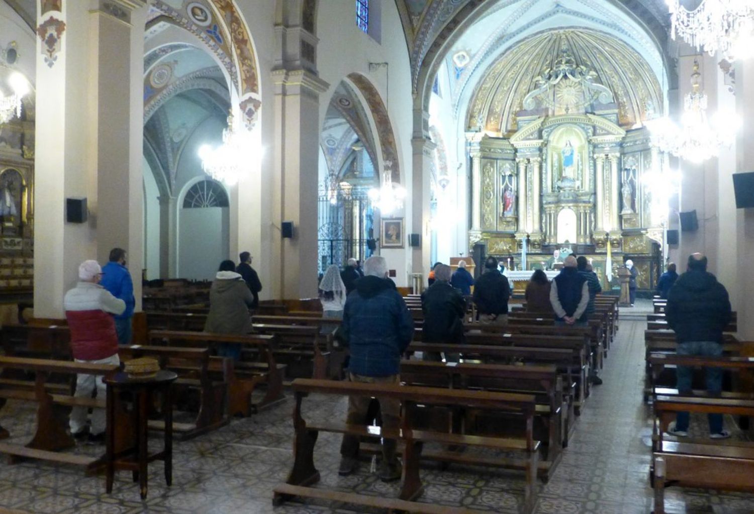 Piden que las celebraciones se puedan realizar adentro de los templos, con aforo