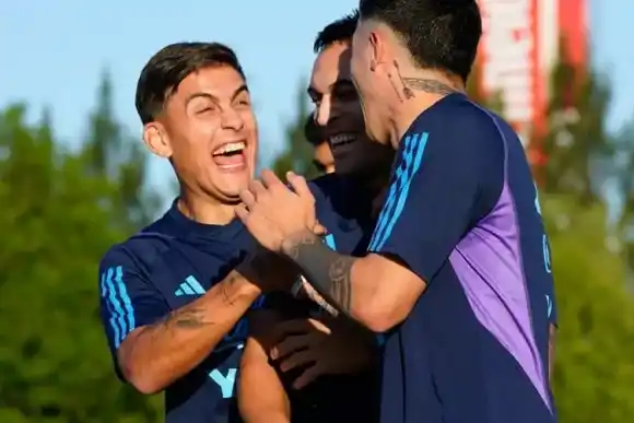 El arribo de los jugadores de la Selección Argentina  al país